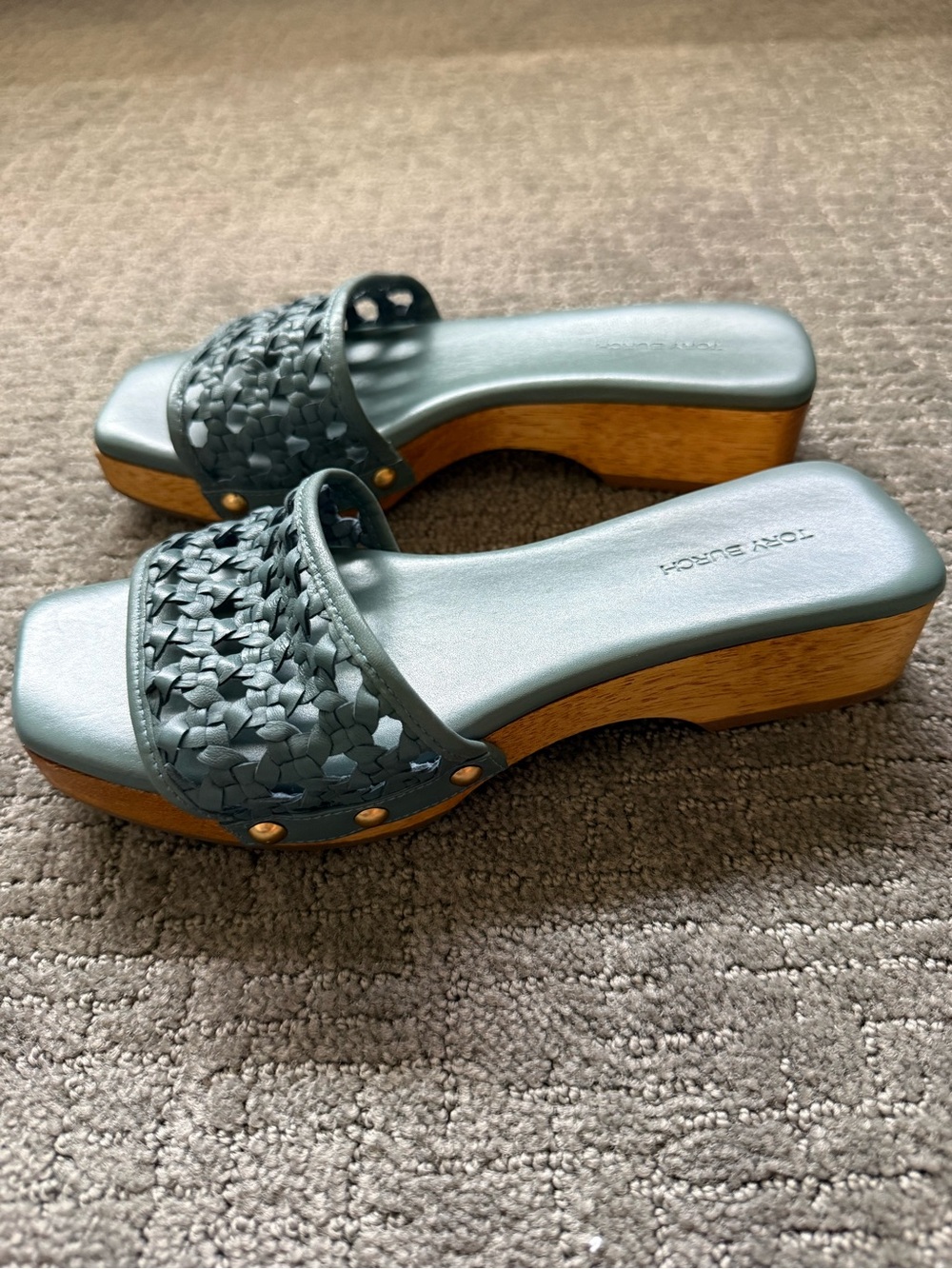 Tory Burch Basket Weave Leather Sandals Seafoam Slide Mule Size 6 NWOB - Picture 3 of 5